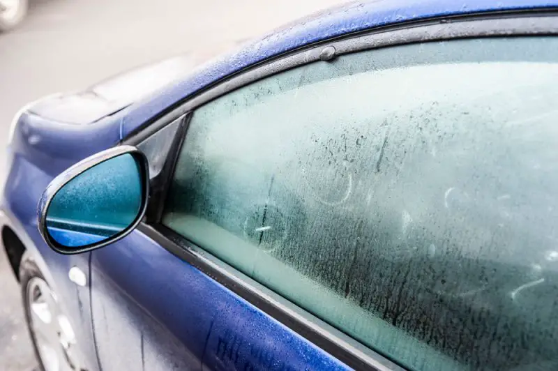 A Guide to Preventing Car Windows From Fogging Up